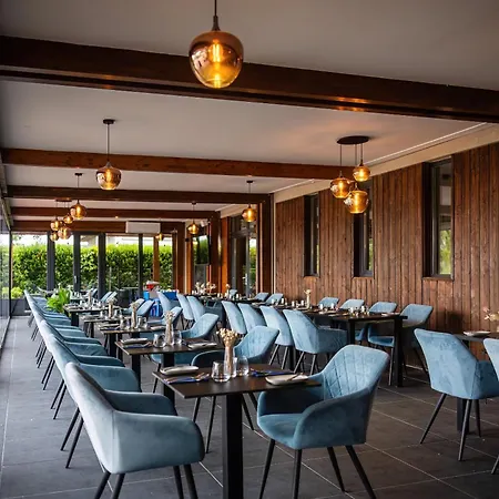 Bed & Breakfast Port Etterem&panzio 4*