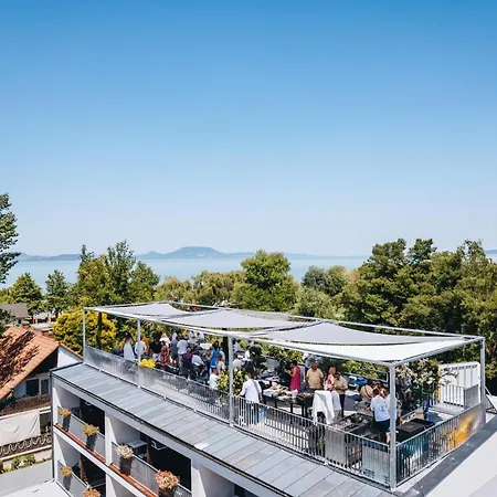 Bed & Breakfast Port Etterem&panzio Balatonmariafurdo