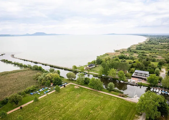 Port Etterem&panzio Balatonmáriafürdő